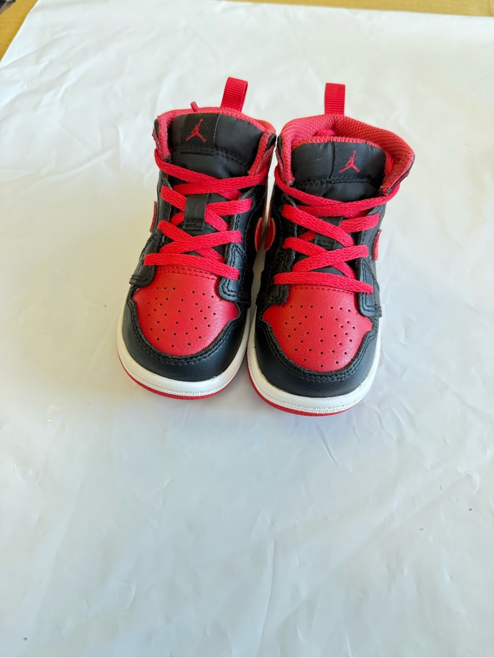“SIZE 6C” TODDLER Jordan 1 Mid  Bred